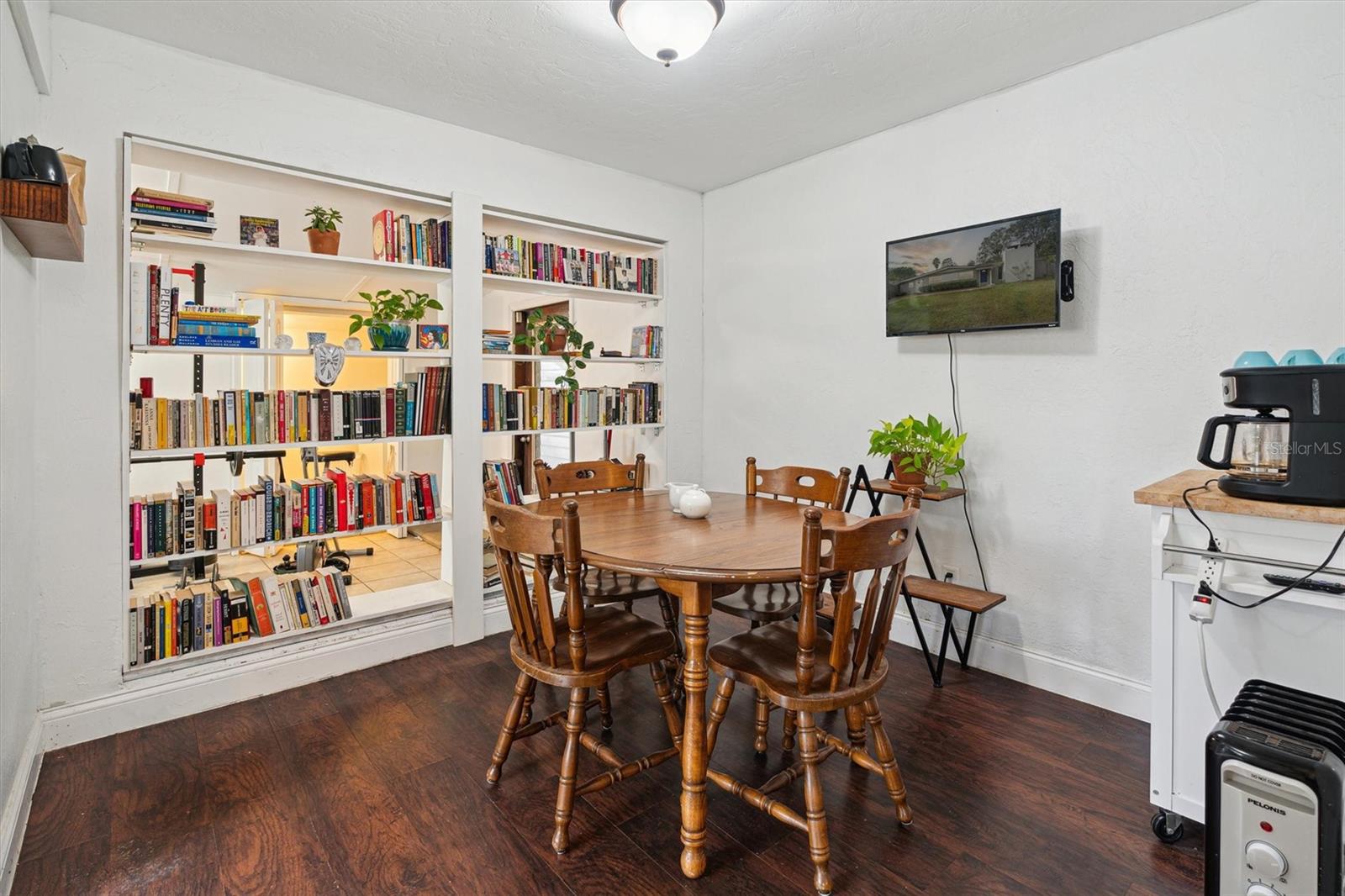 CAROL ESTATES - Residential