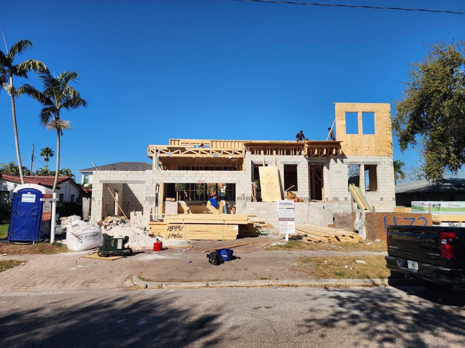 1172 SEVILLE LANE NE