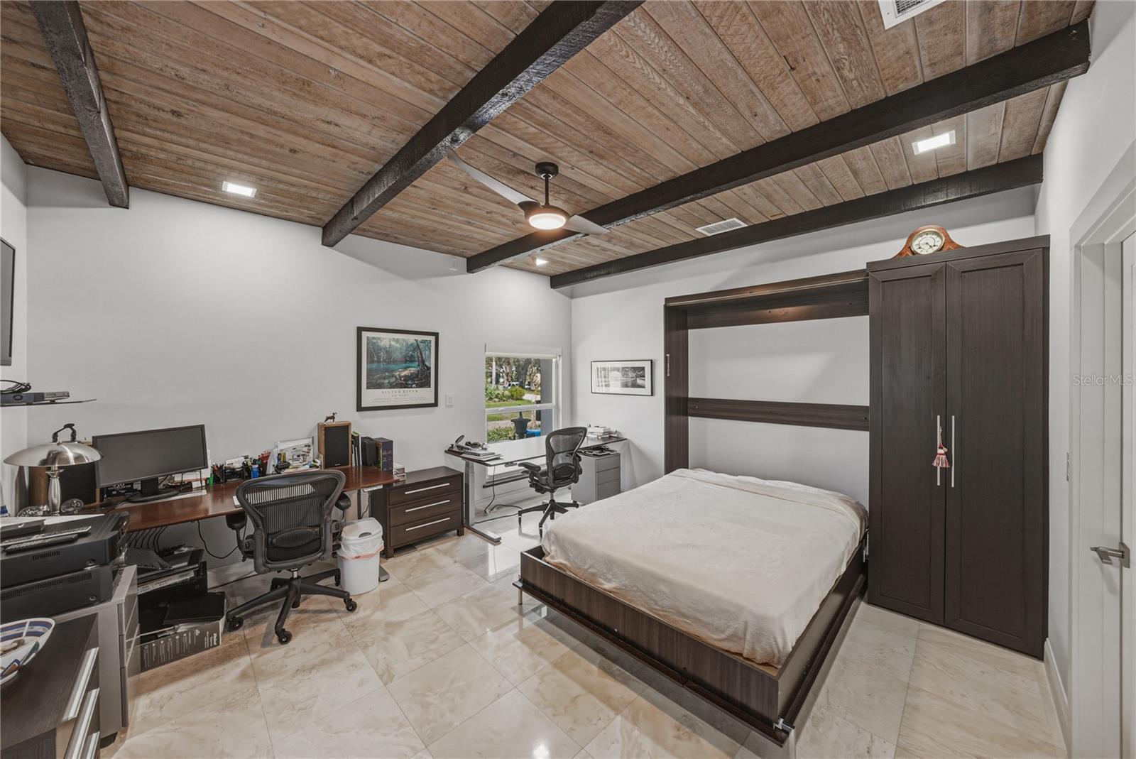 MONTICELLO PARK - Residential Lease