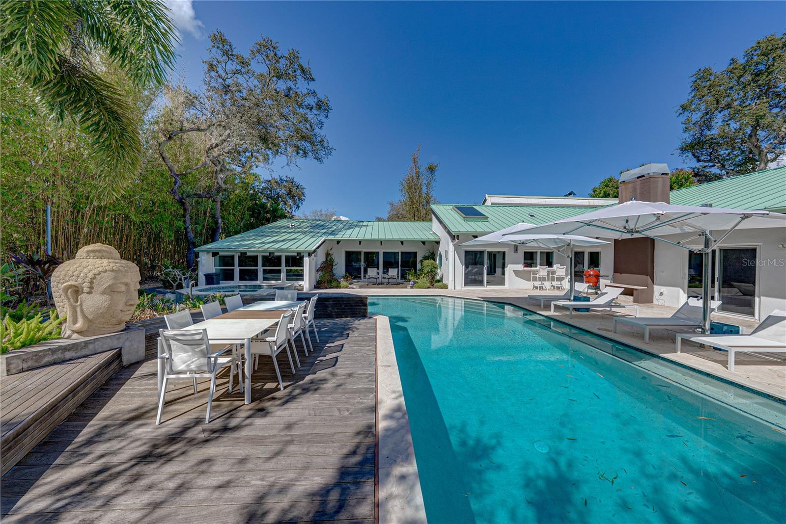 MONTICELLO PARK - Residential Lease