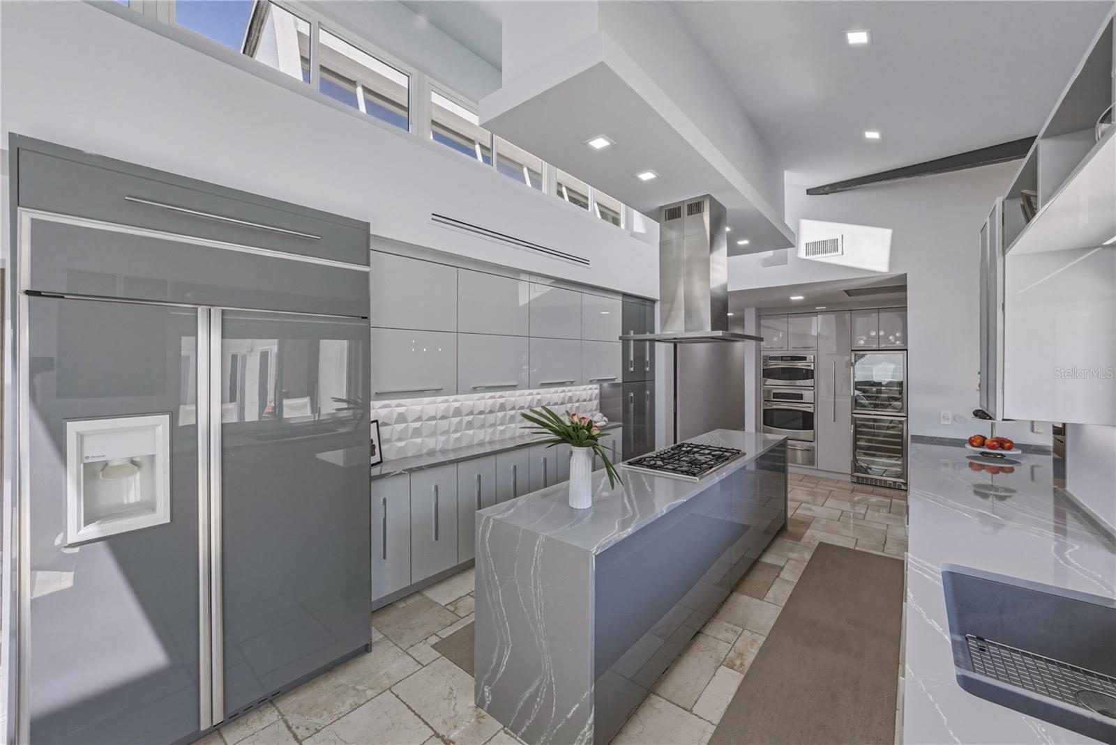 MONTICELLO PARK - Residential Lease