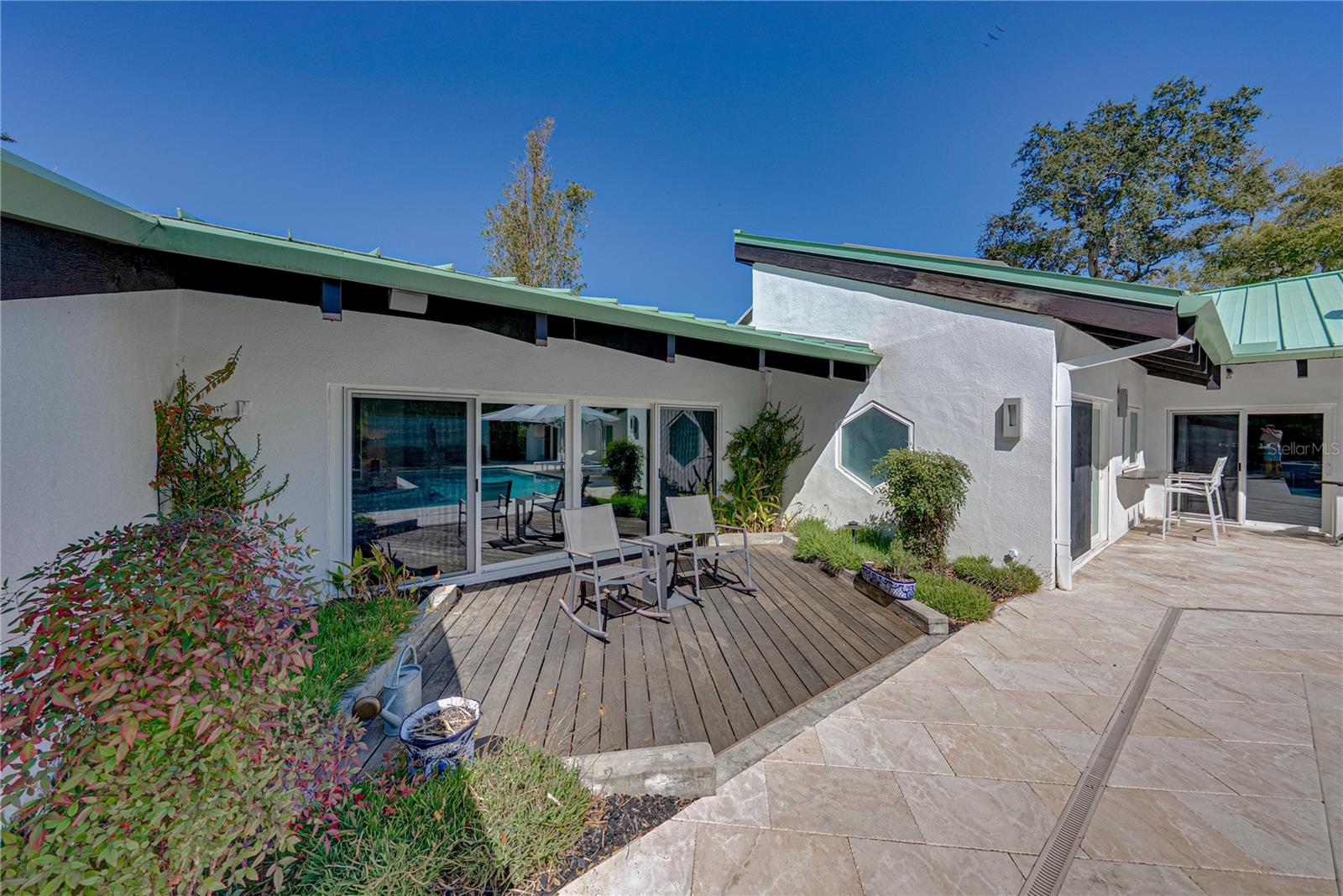 MONTICELLO PARK - Residential Lease