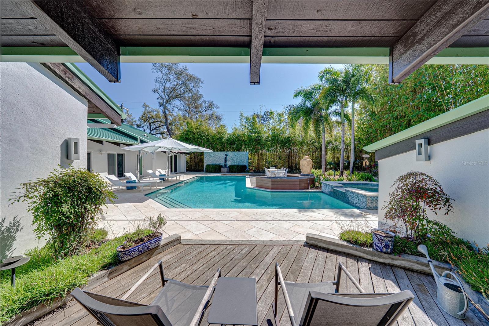 MONTICELLO PARK - Residential Lease