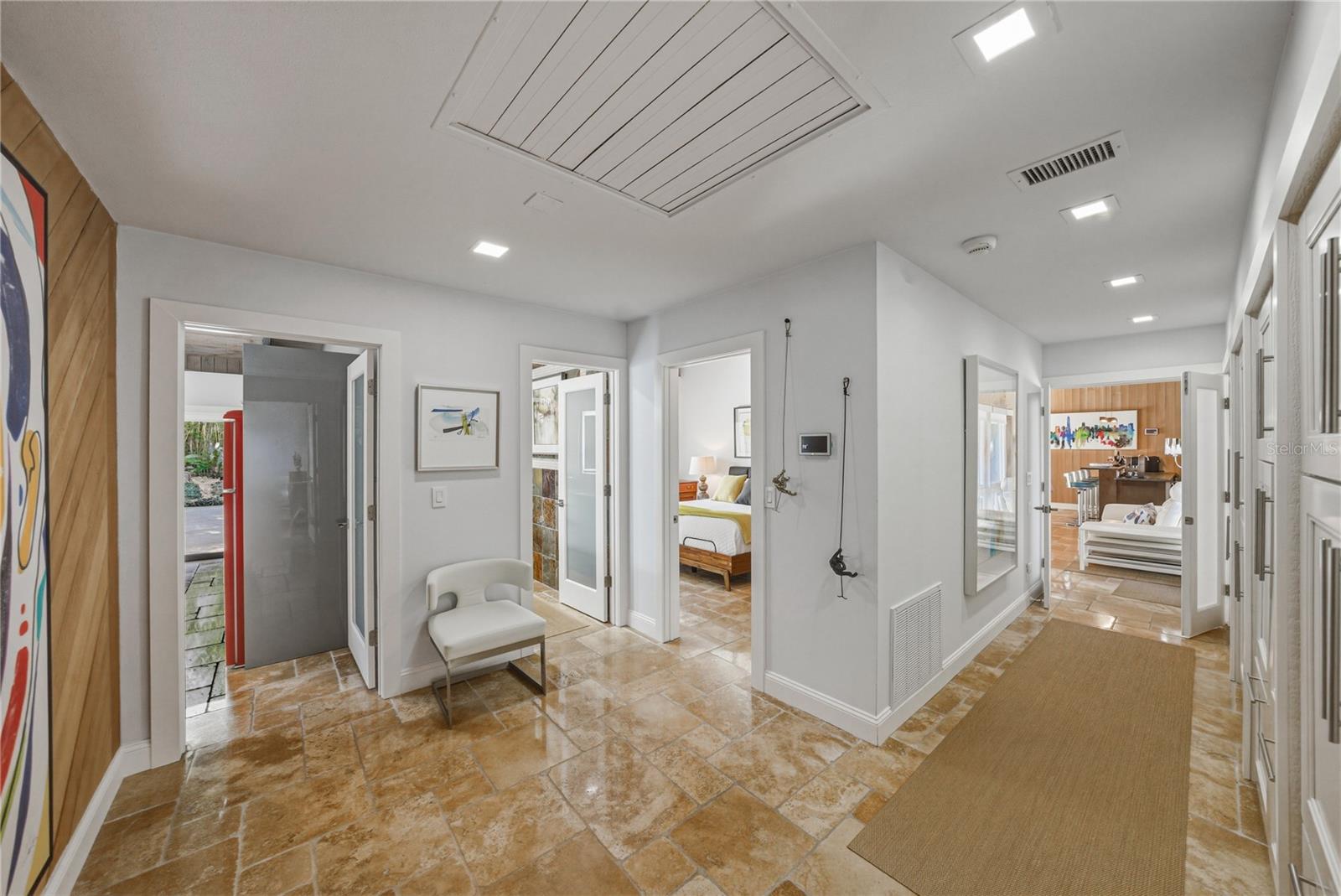 MONTICELLO PARK - Residential Lease