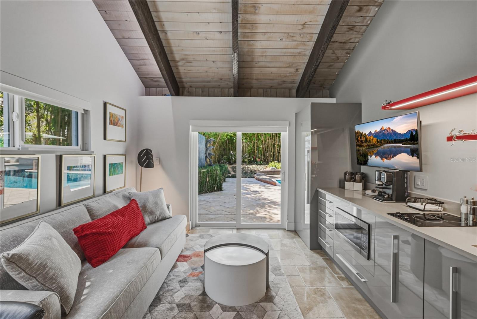 MONTICELLO PARK - Residential Lease