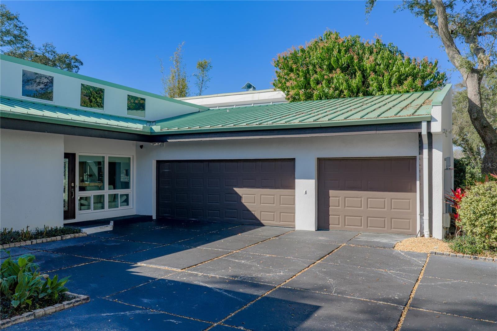 MONTICELLO PARK - Residential Lease