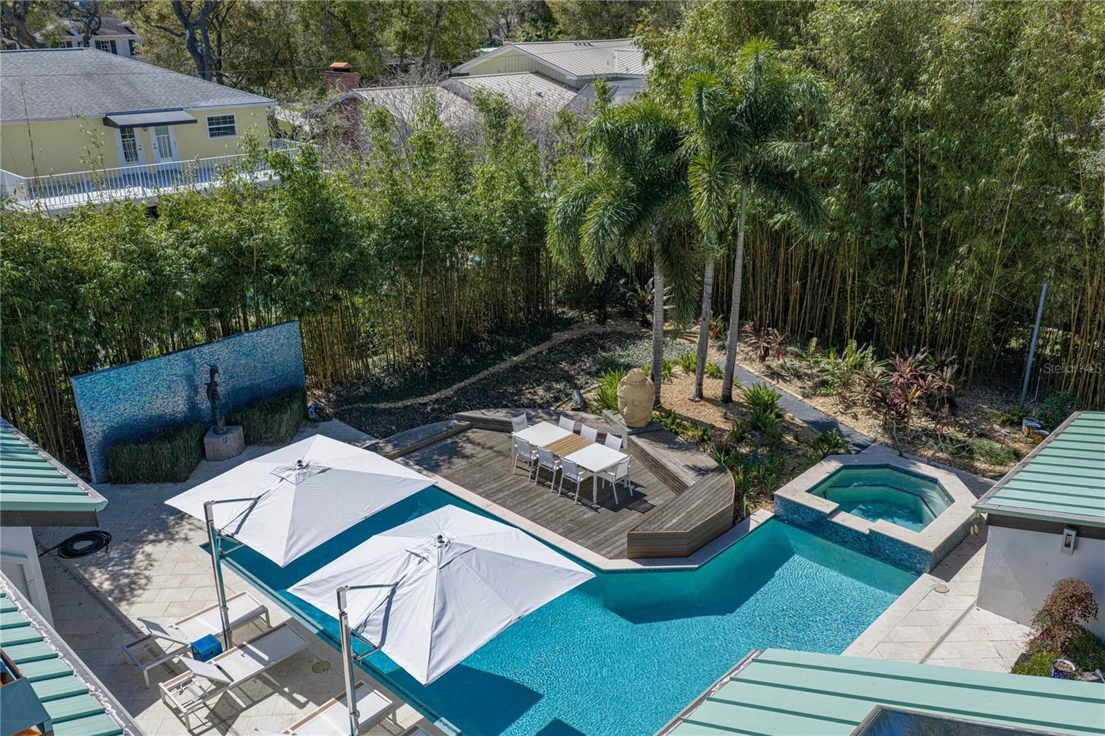 MONTICELLO PARK - Residential Lease