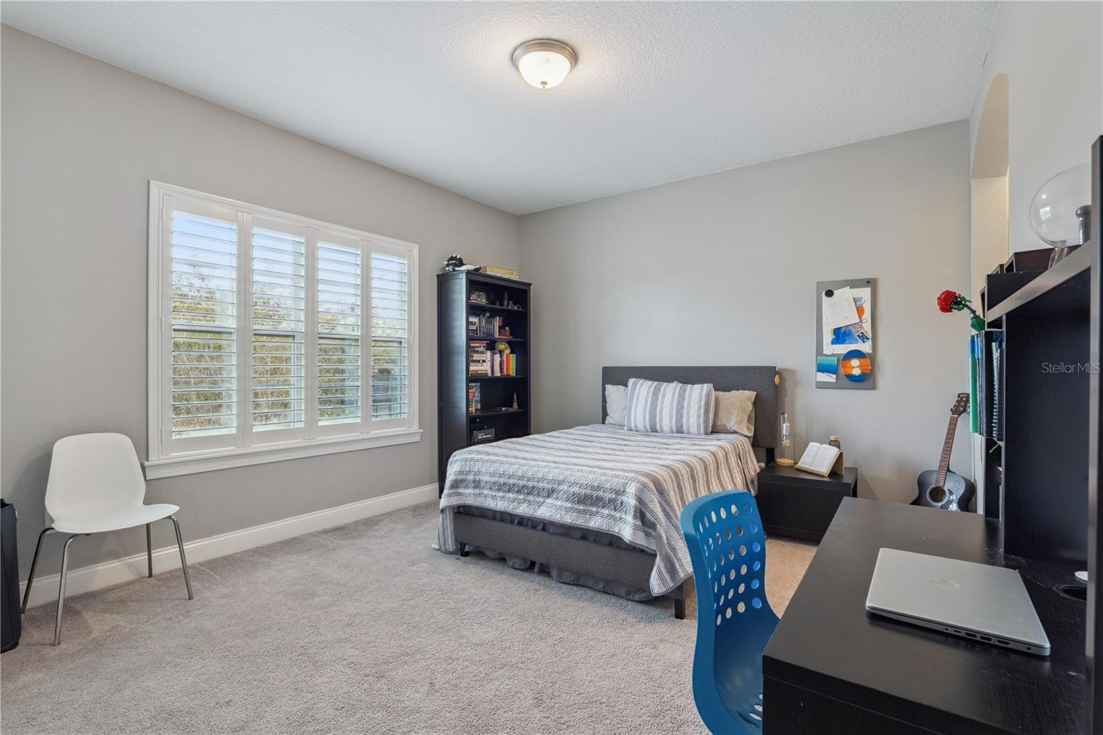 EVANS SQUARE - Residential