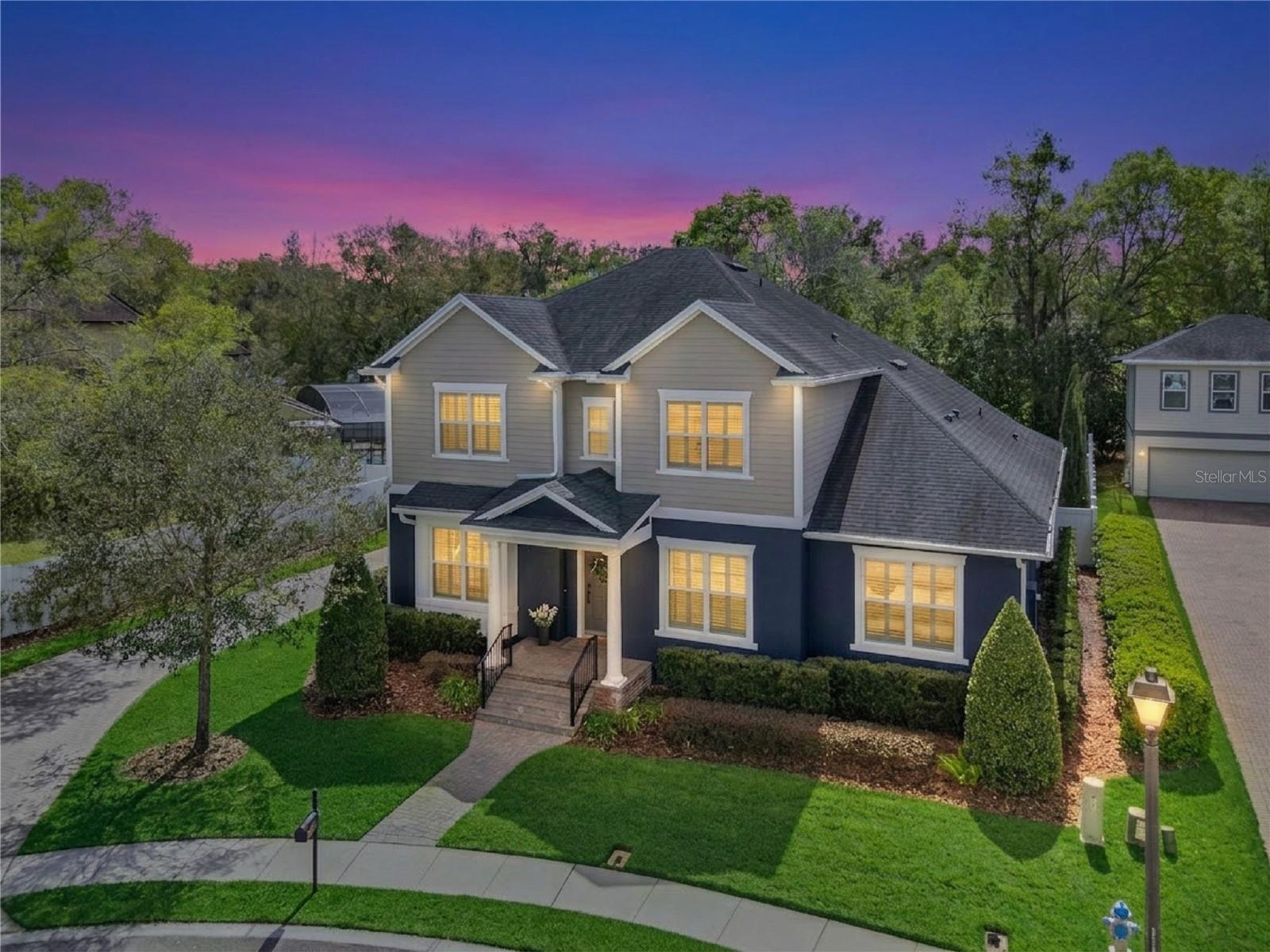 EVANS SQUARE - Residential