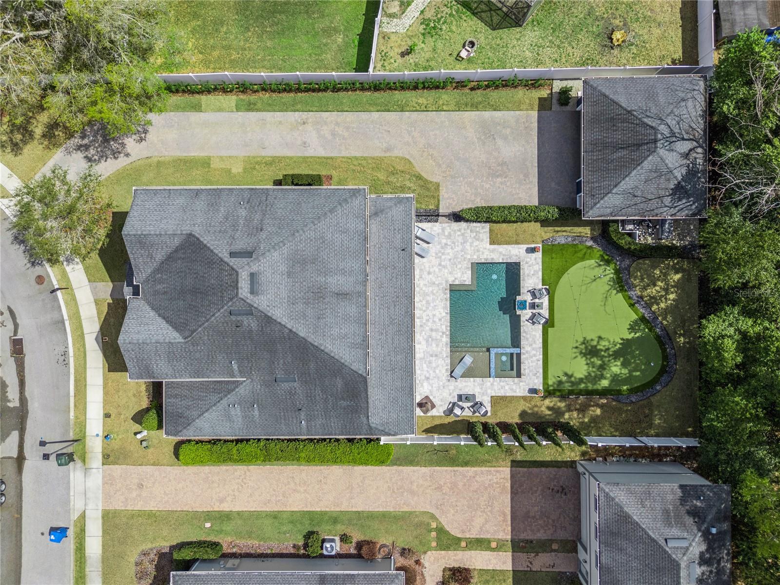 EVANS SQUARE - Residential