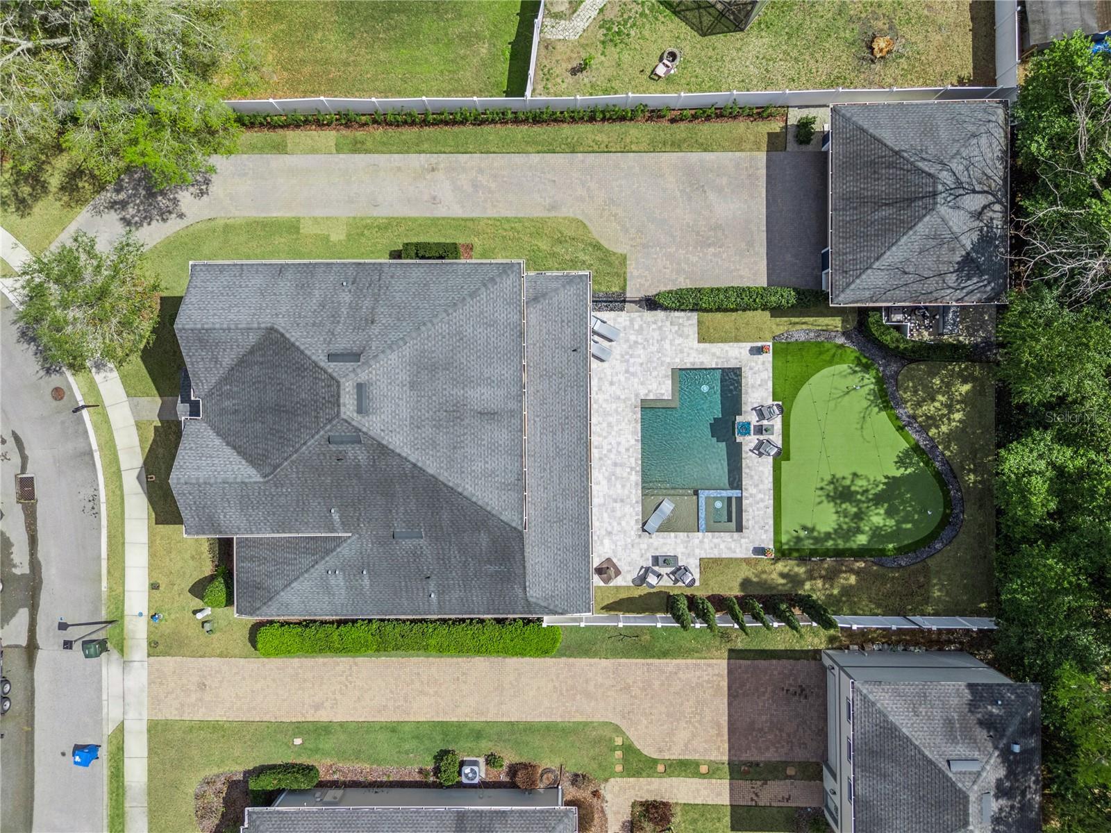 EVANS SQUARE - Residential