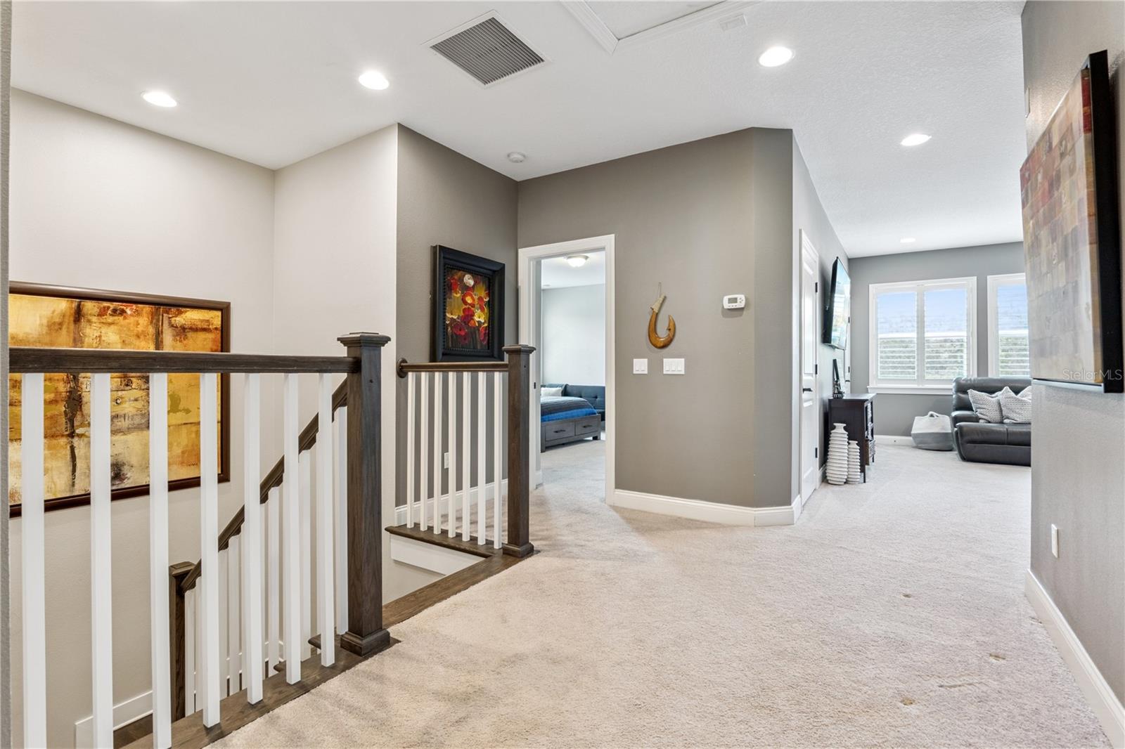 EVANS SQUARE - Residential