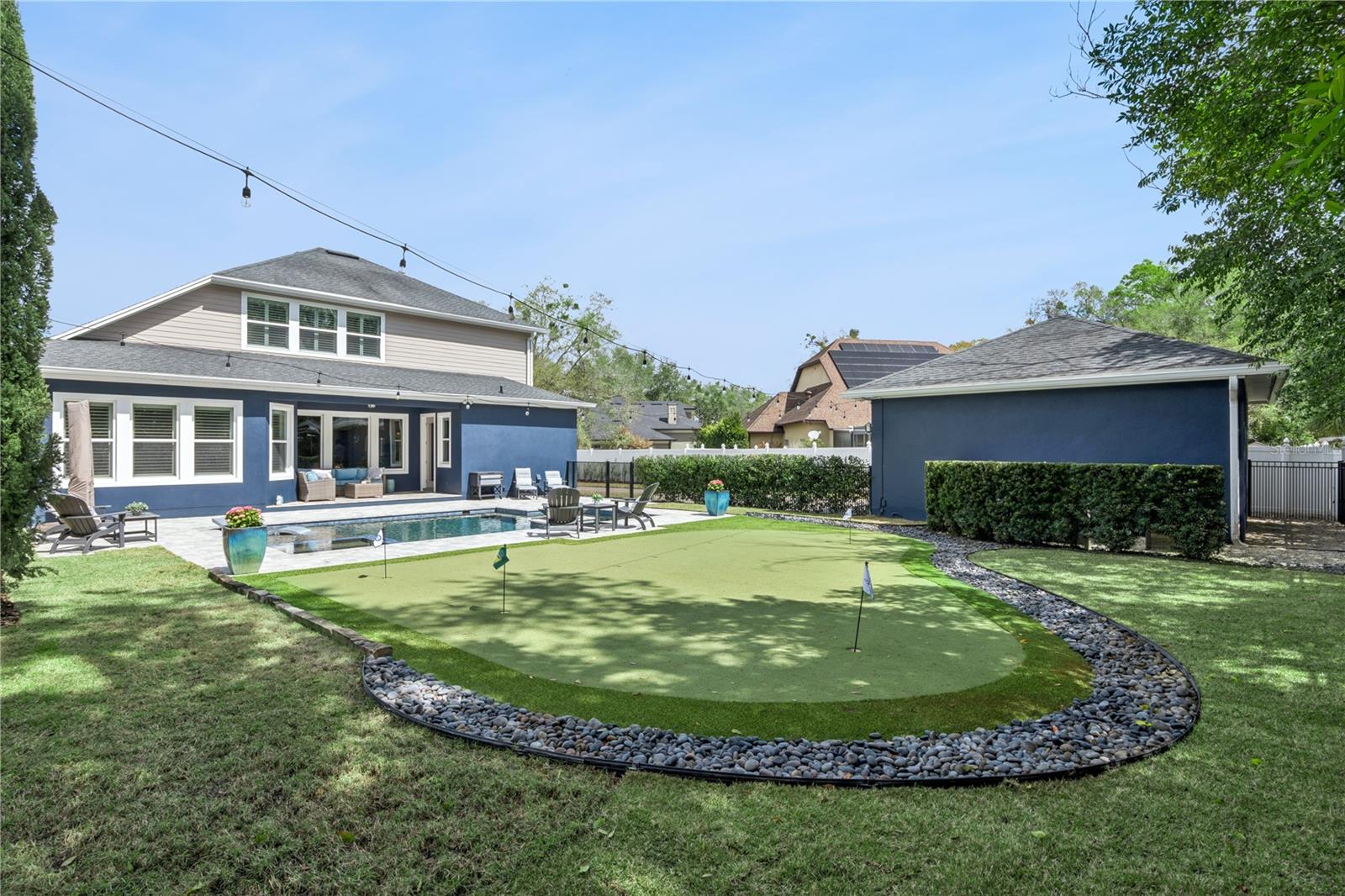 EVANS SQUARE - Residential