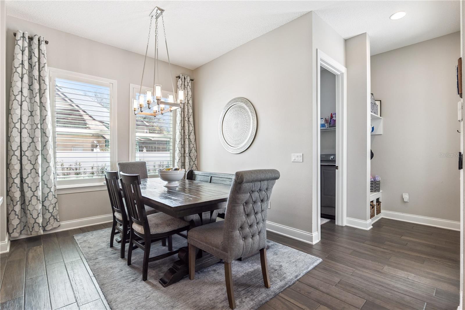 EVANS SQUARE - Residential