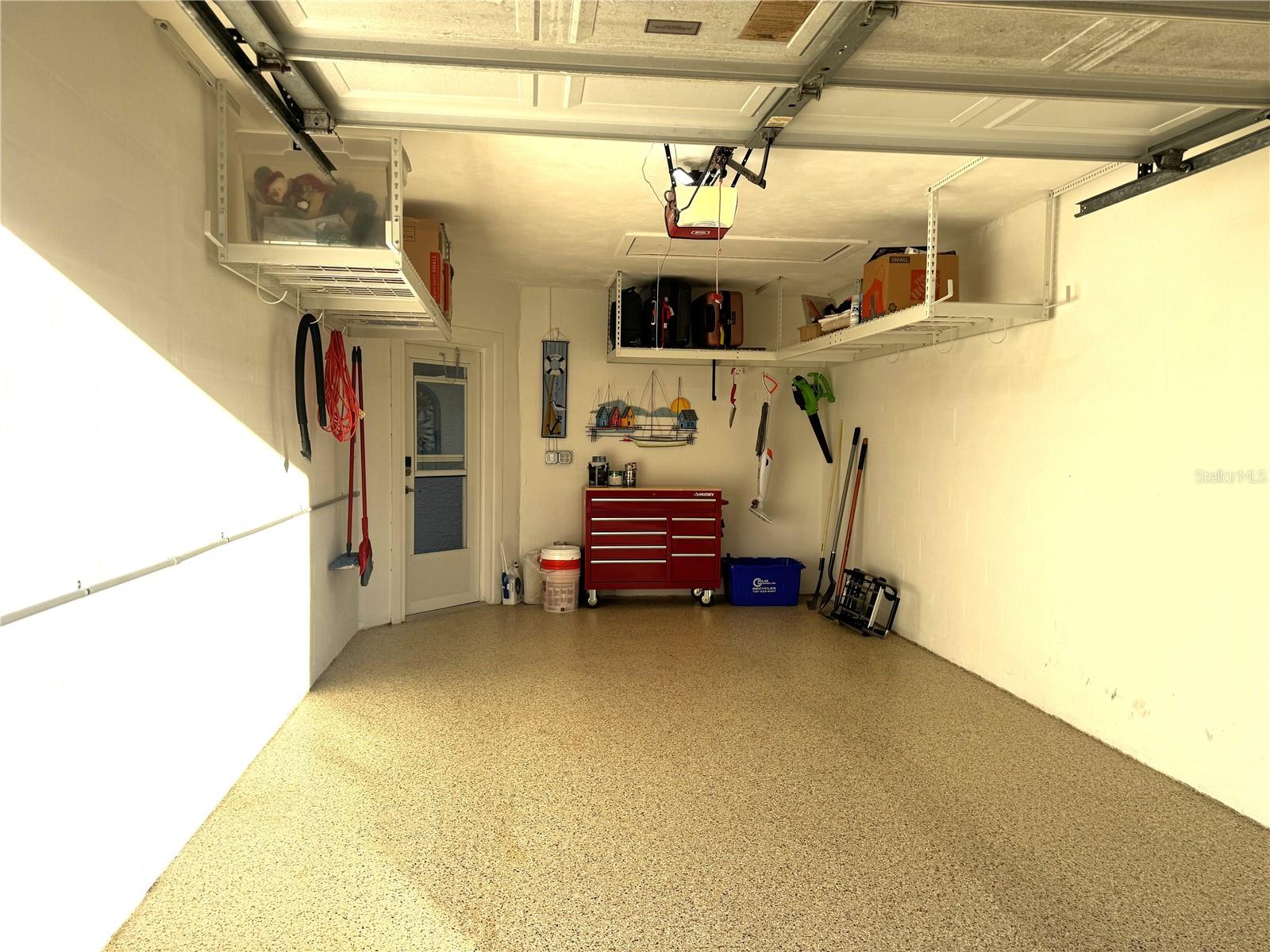 HIGHLAND LAKES GOLF VIEW VILLA I - Residential