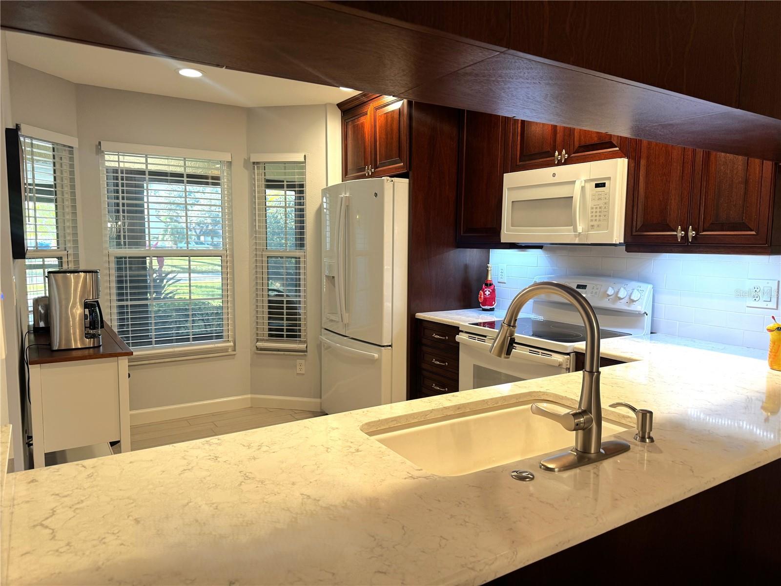 HIGHLAND LAKES GOLF VIEW VILLA I - Residential