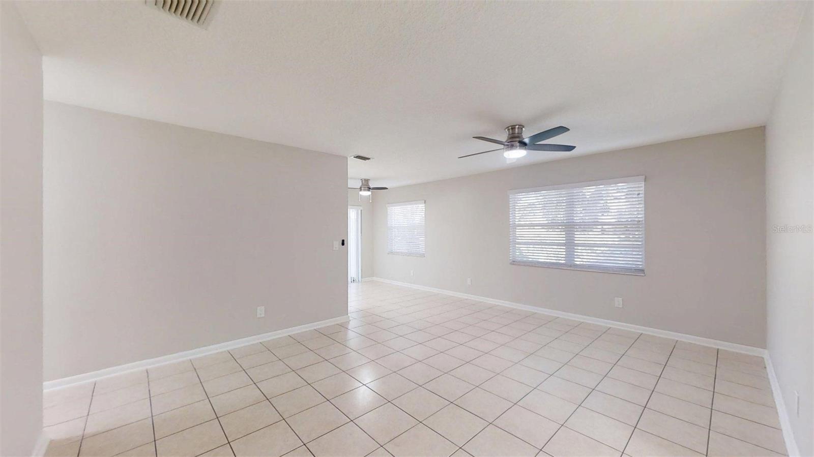 LADY LAKE MANORS - Residential Lease