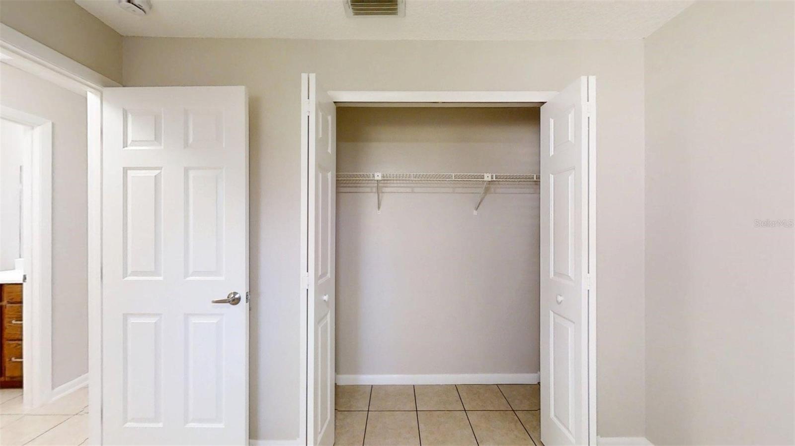 LADY LAKE MANORS - Residential Lease