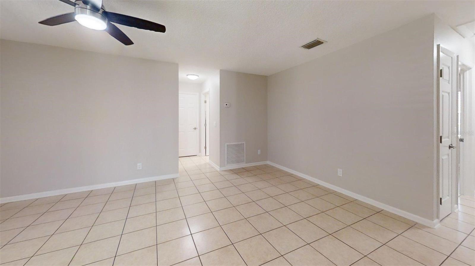 LADY LAKE MANORS - Residential Lease