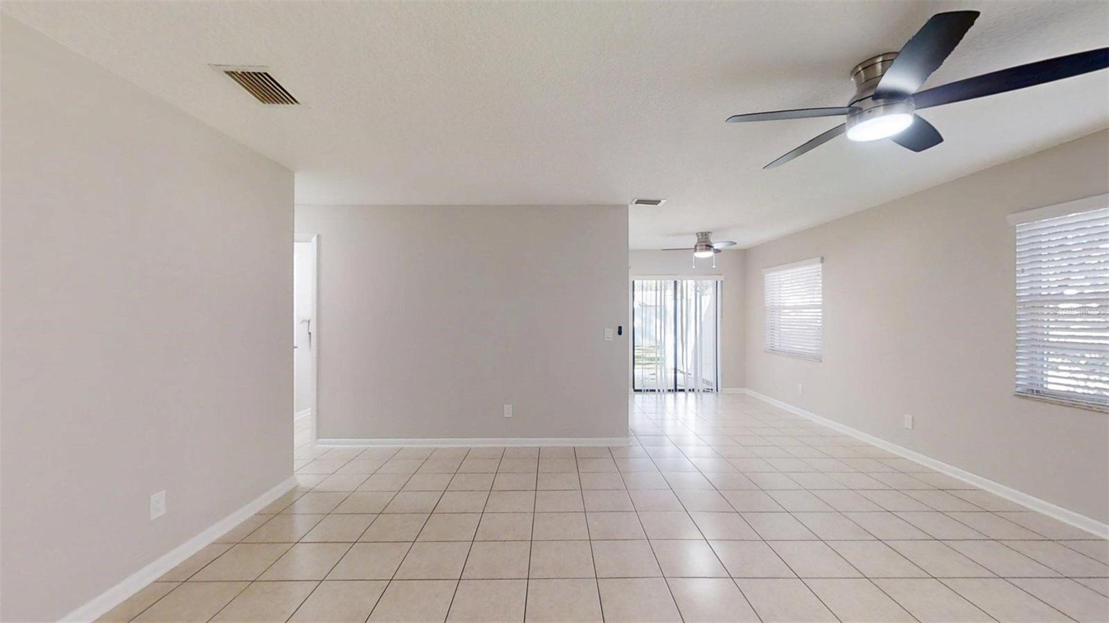 LADY LAKE MANORS - Residential Lease