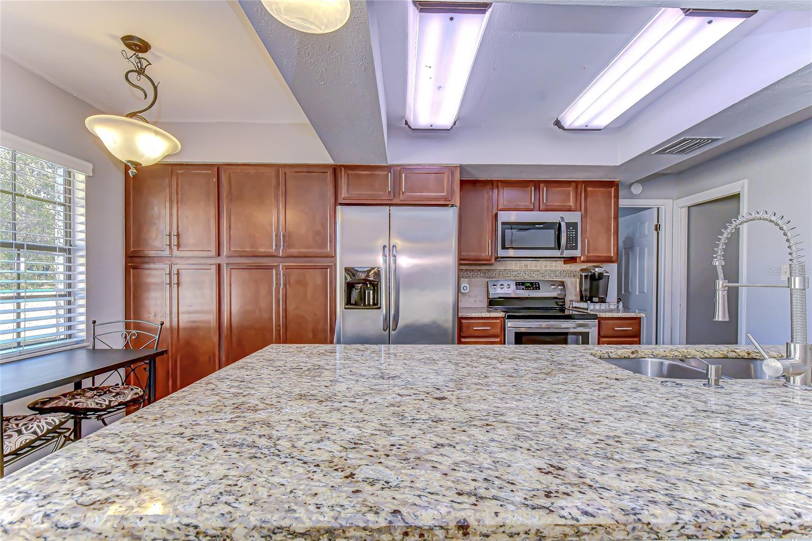 VAN SANT SUB - Commercial Sale