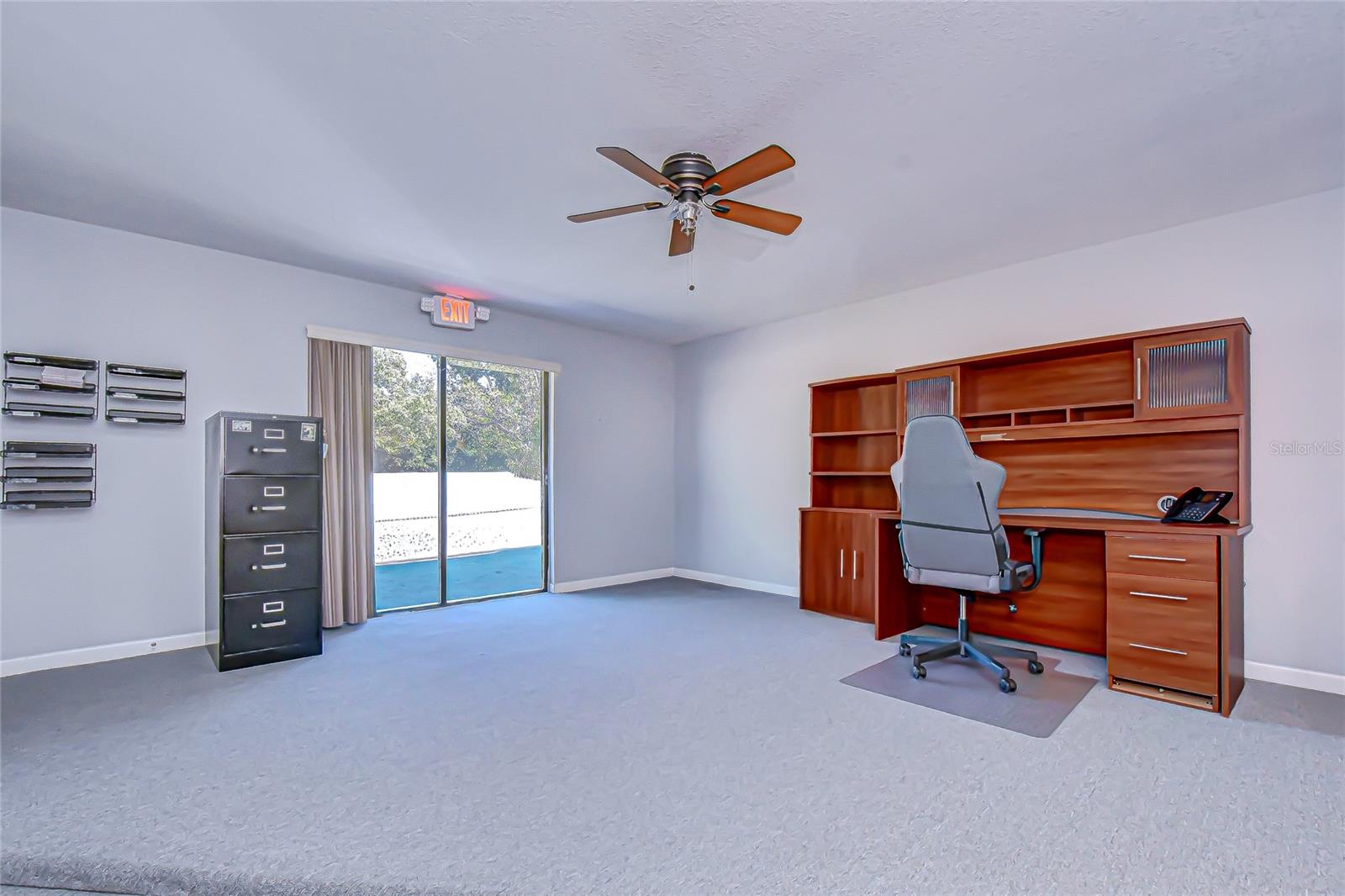 VAN SANT SUB - Commercial Sale