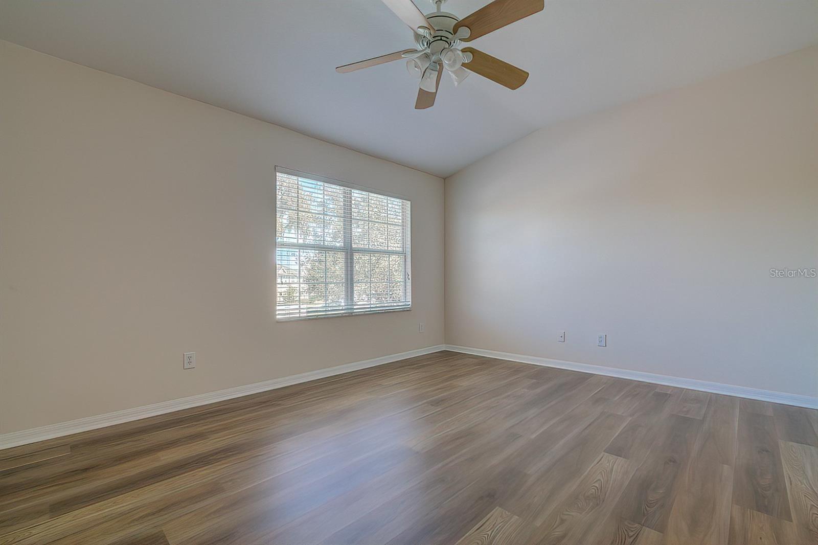 LONE STAR TWNHMS - Residential Lease