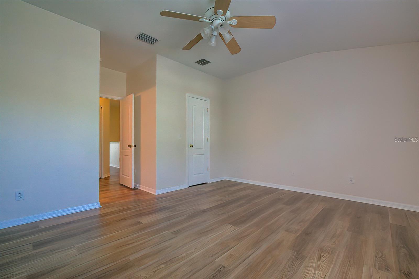 LONE STAR TWNHMS - Residential Lease