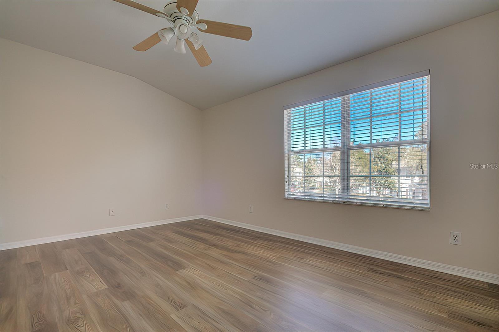 LONE STAR TWNHMS - Residential Lease