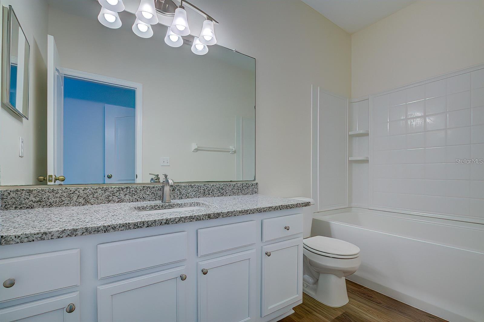 LONE STAR TWNHMS - Residential Lease