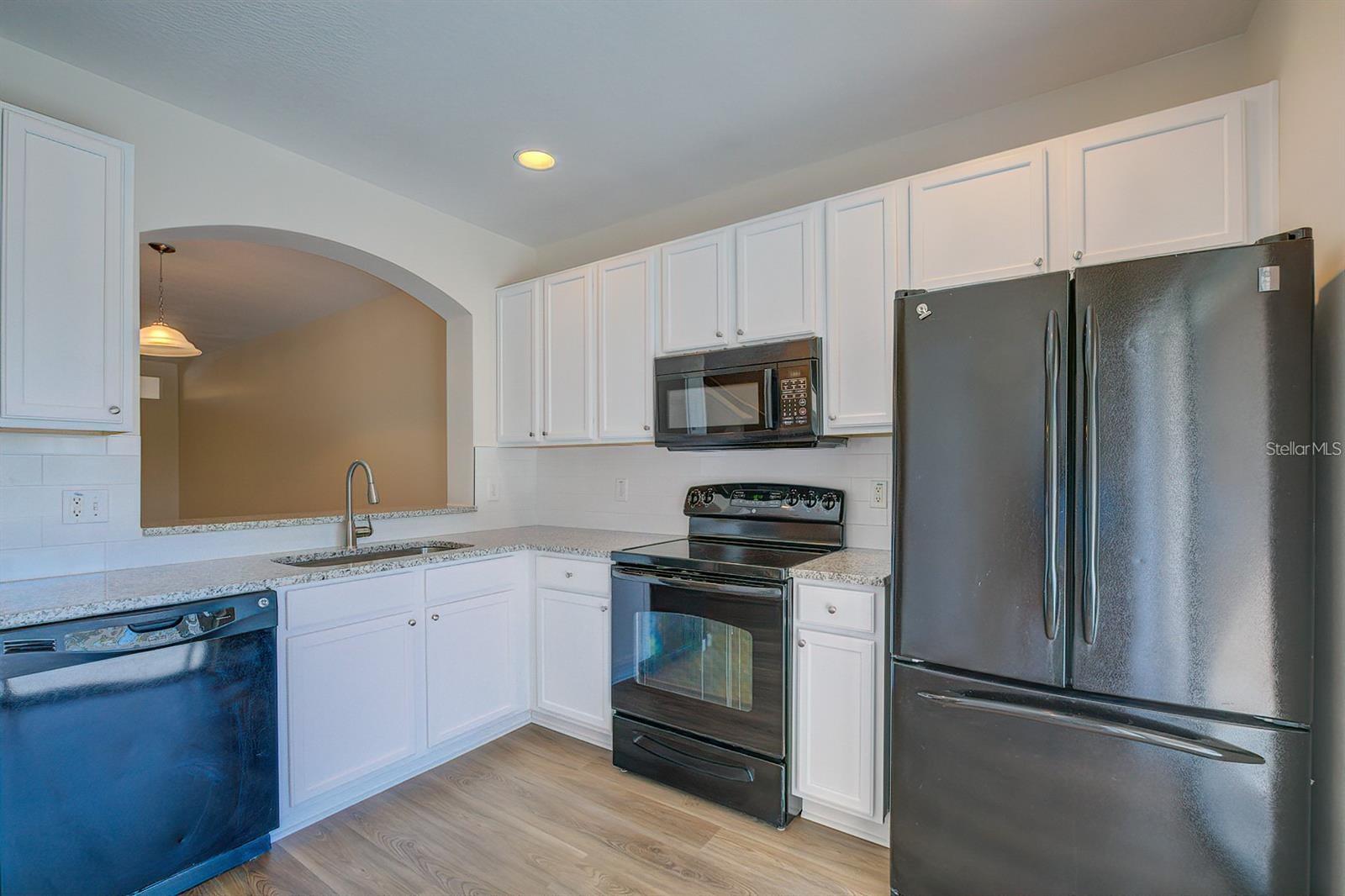 LONE STAR TWNHMS - Residential Lease