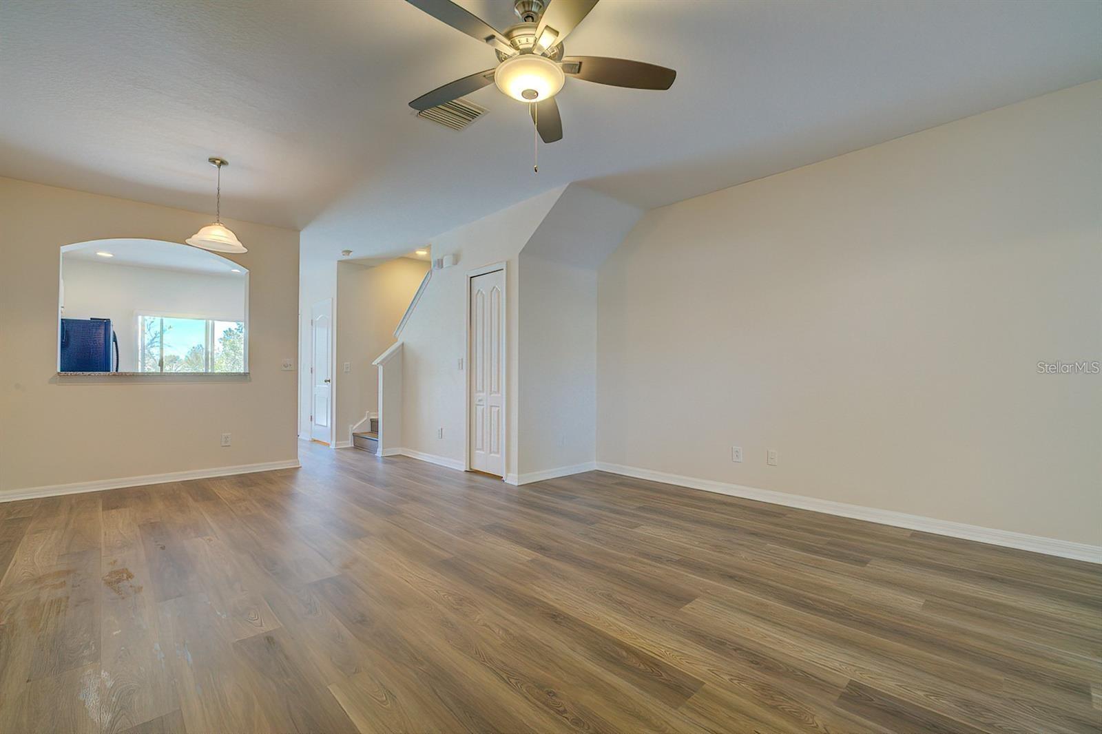 LONE STAR TWNHMS - Residential Lease