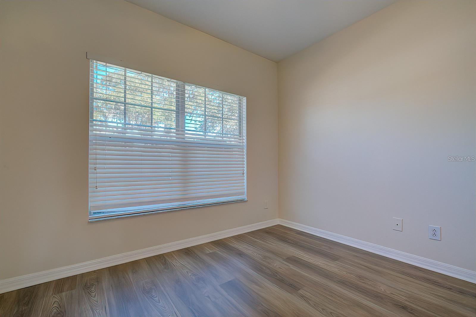 LONE STAR TWNHMS - Residential Lease