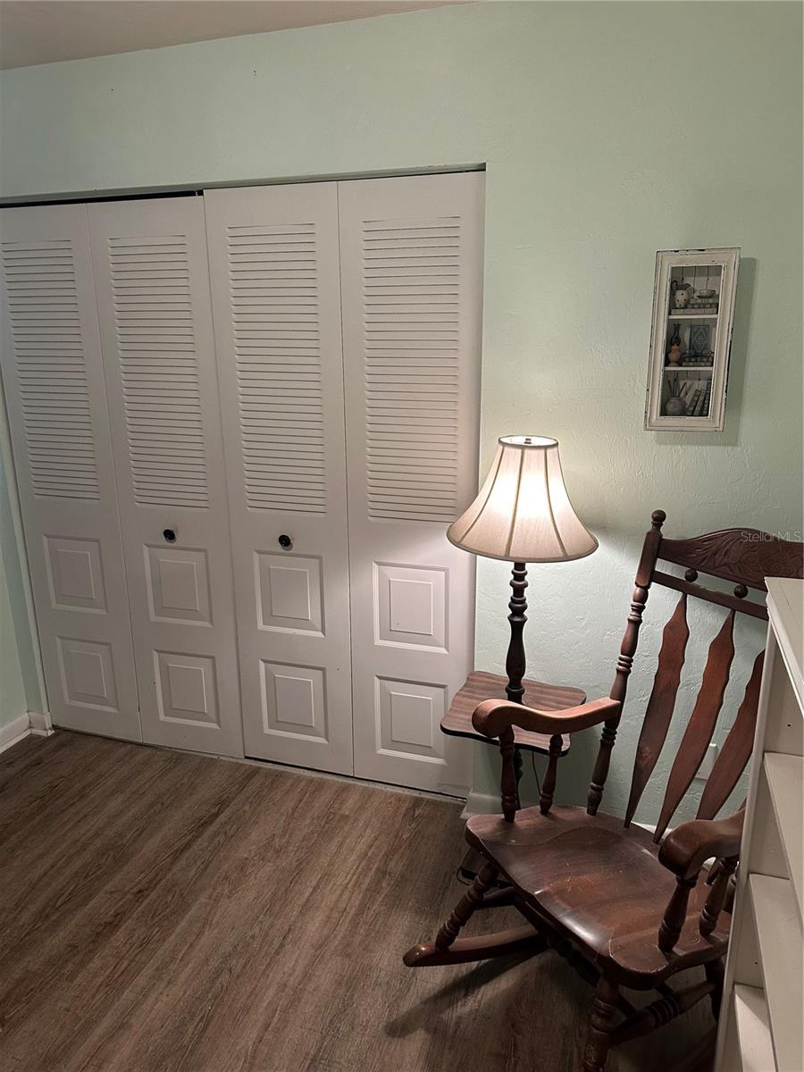 BLACK OAKS - Residential