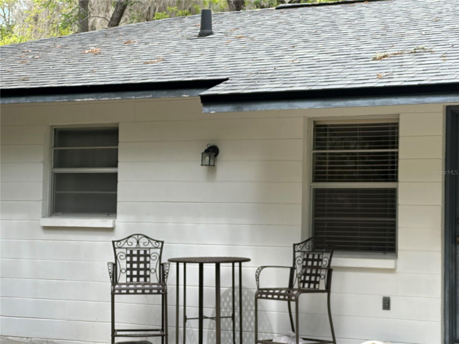 BLACK OAKS - Residential