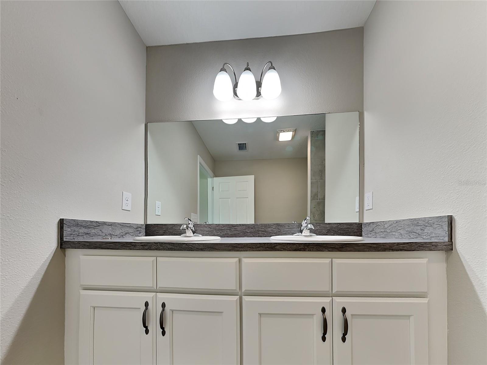 SILVER SPGS SHORES UN #36 - Residential