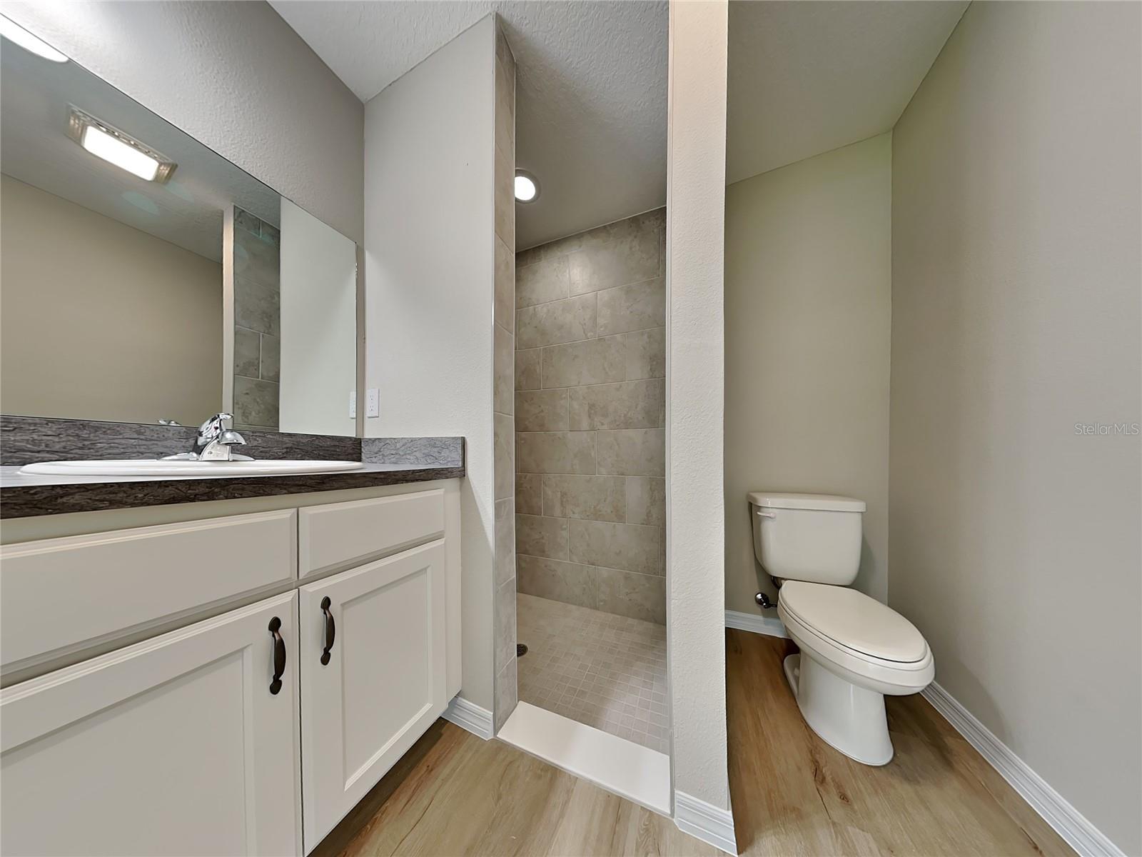 SILVER SPGS SHORES UN #36 - Residential