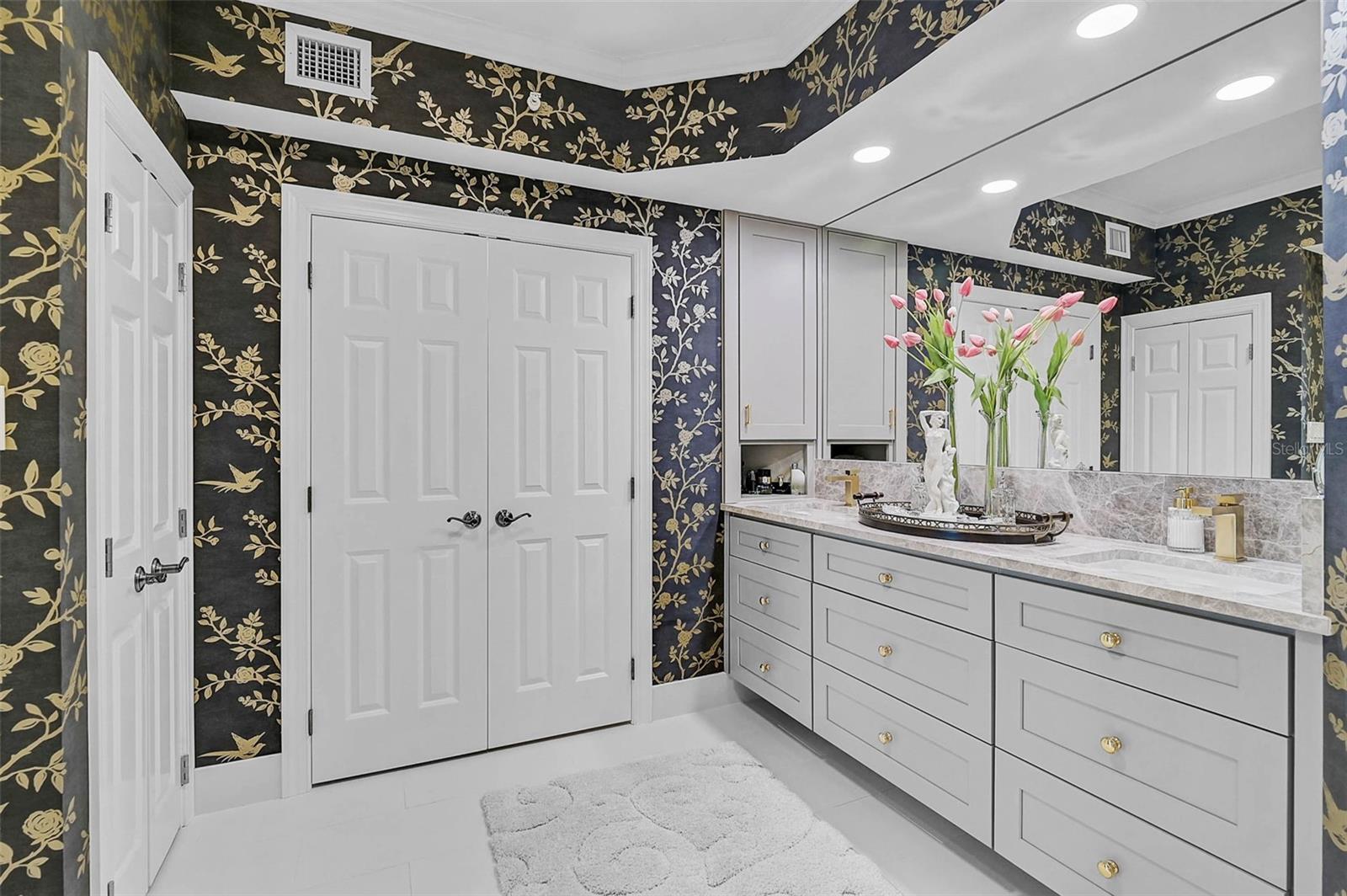 MERIDIAN AT THE OAKS PRESERVE - Residential