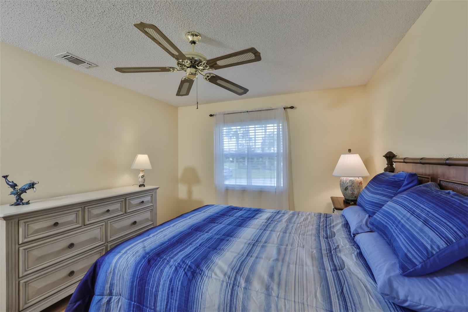 FAIRFIELD E CONDO - Residential Lease