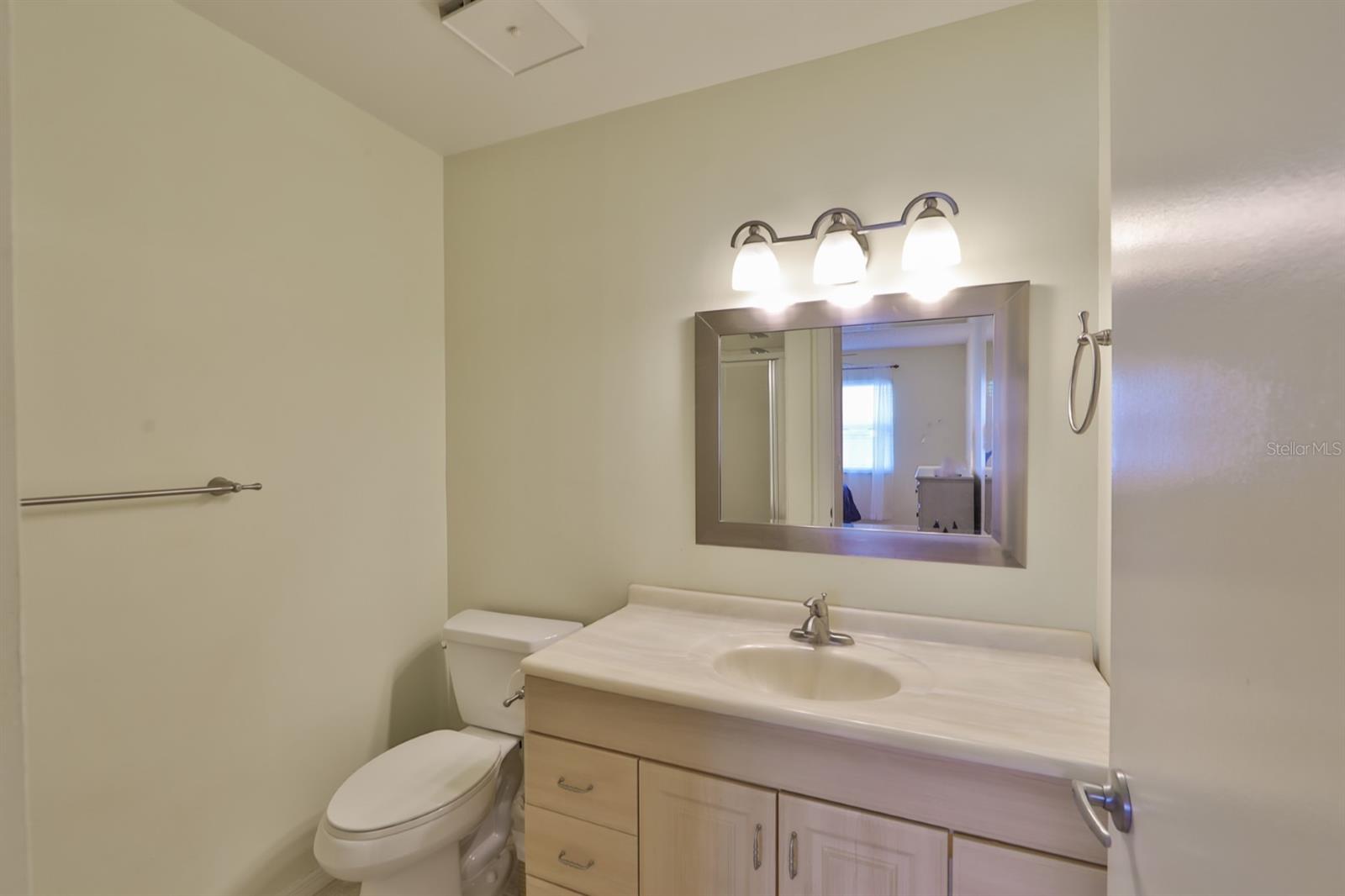 FAIRFIELD E CONDO - Residential Lease