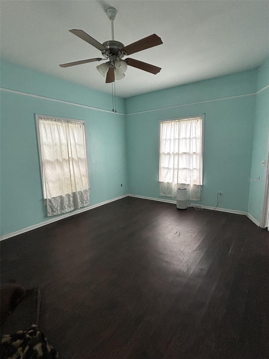 103 E WARD AVENUE