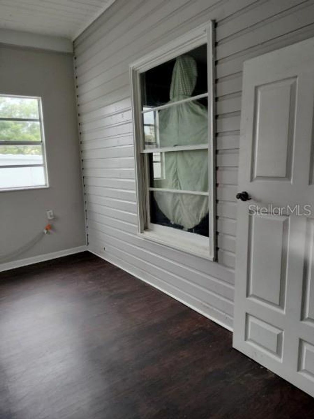 Photo of 103 E Ward Avenue, Eustis, FL 32726 (MLS # G5115026)
