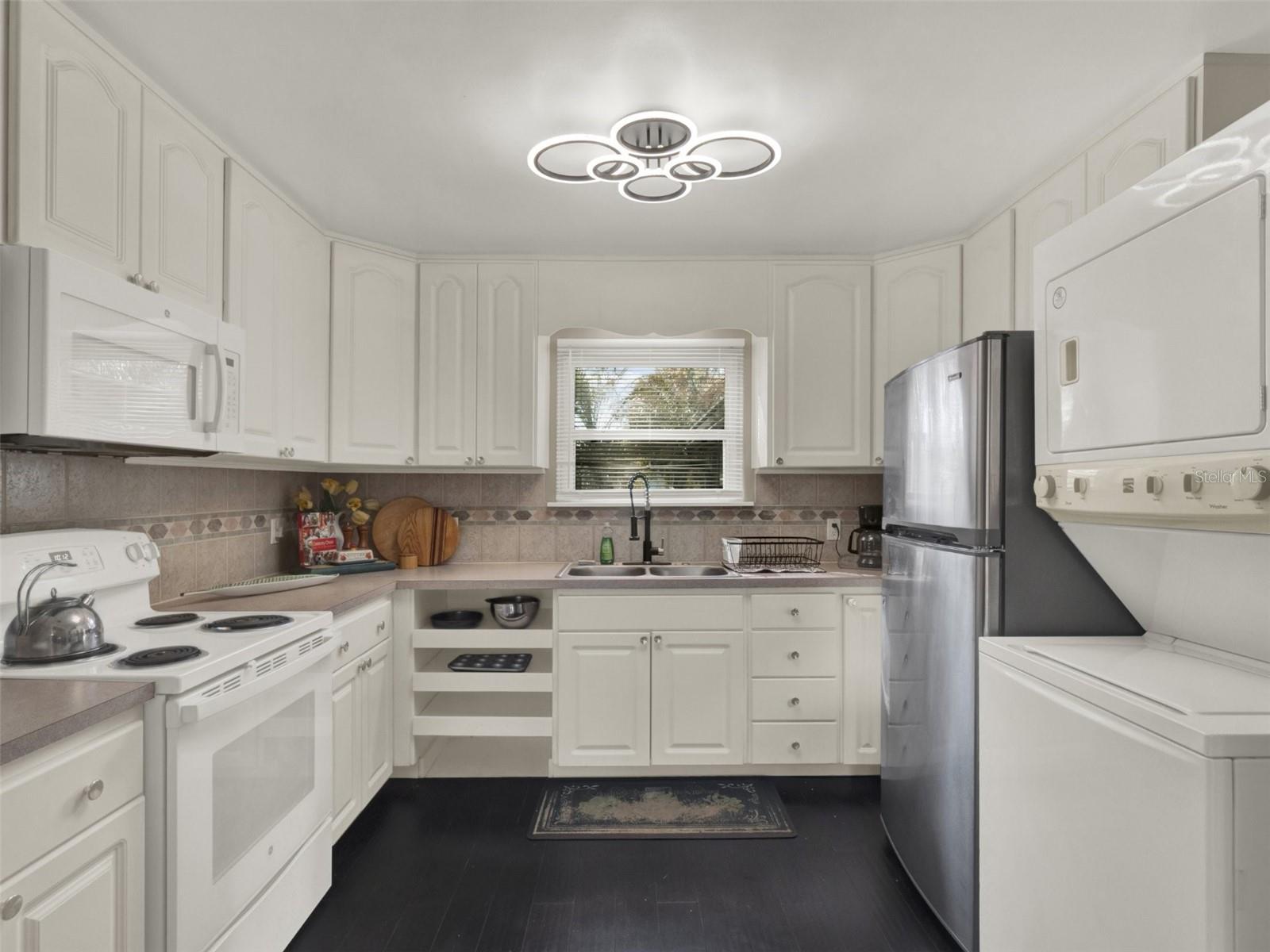 DELANEY HIGHLANDS - Residential Income