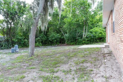 A home in DEBARY