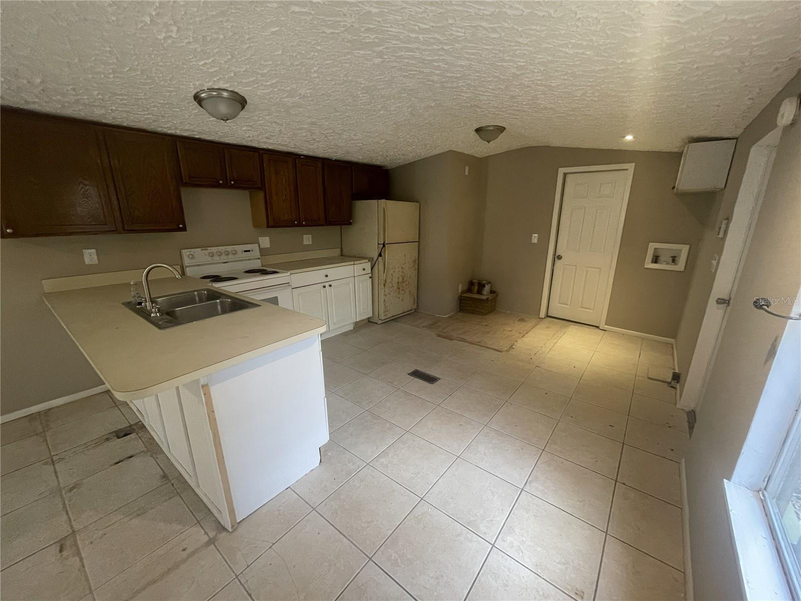 BARNEY MOOSE SUB - Residential