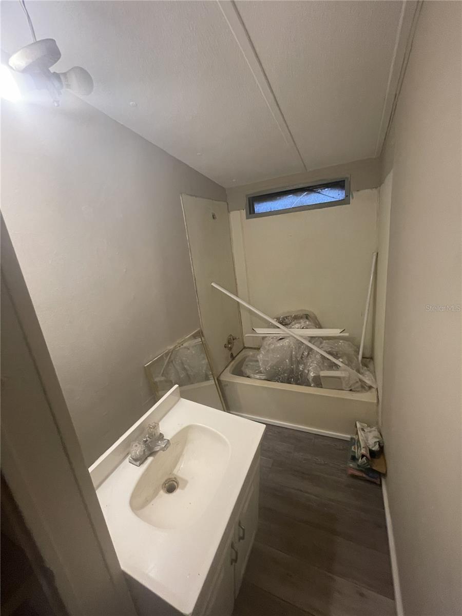 BARNEY MOOSE SUB - Residential