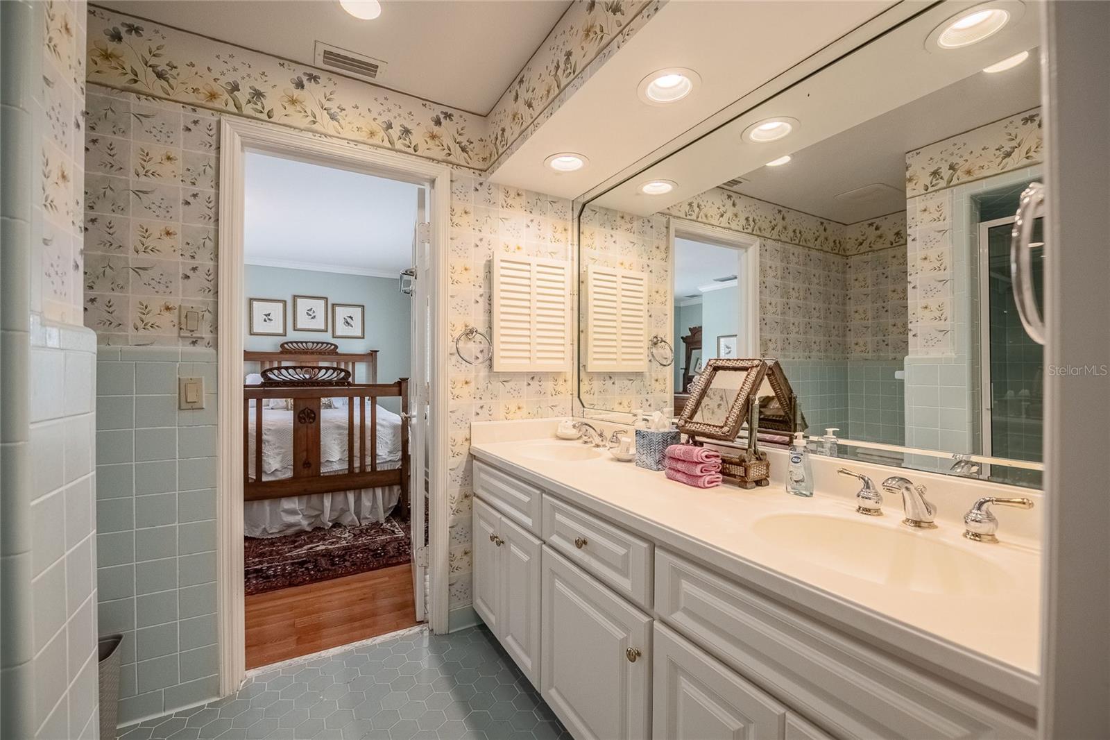 CLEVELAND HEIGHTS - Residential