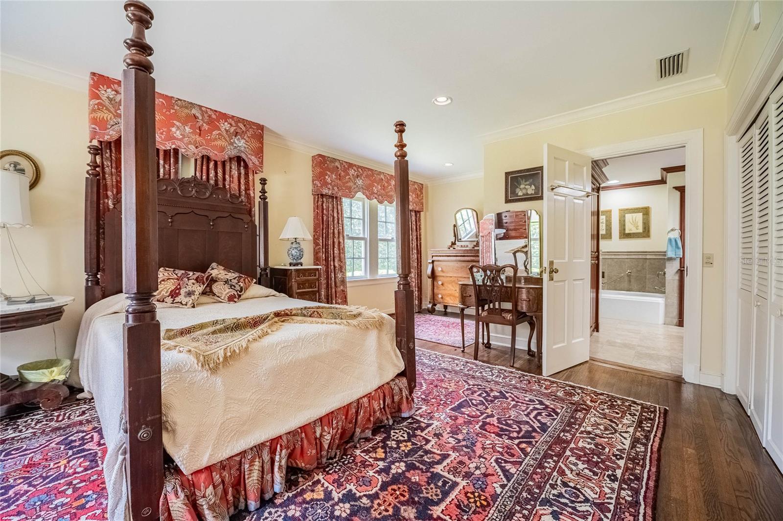 CLEVELAND HEIGHTS - Residential