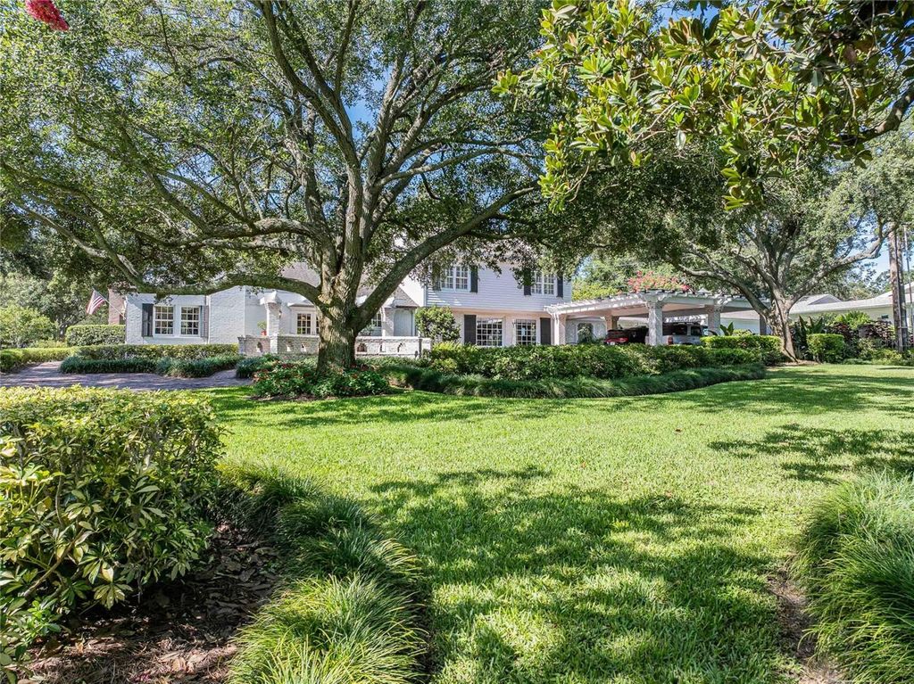 Photo of 2109 Cambridge Avenue, Lakeland, FL 33803 (MLS # L4954876)