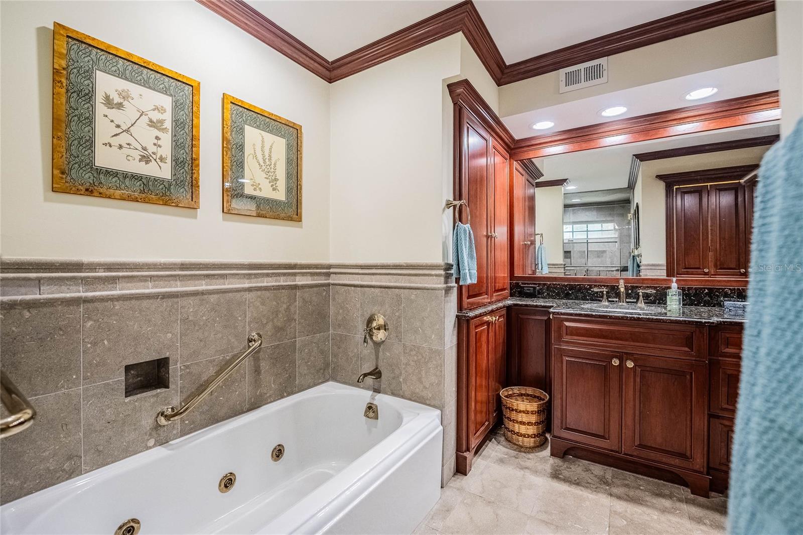 CLEVELAND HEIGHTS - Residential